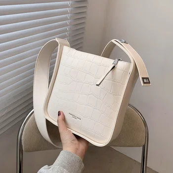  Beibao vara populare sac 2021 noua moda sens messenger bag net roșu de agrement singur umăr geanta sub brat