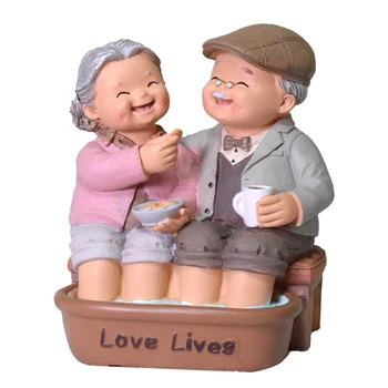  Creative Bunici Însoțească Figurine De Nunta Ornamente Rasina De Artizanat Vechi Părinți Spălat Picioarele Aniversare Cadouri Decor Acasă