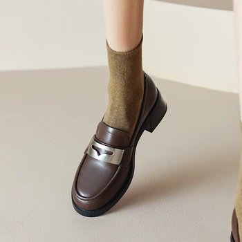  Heihaian Britanic Stil Retro Unic de Pantofi Potrivite Pentru Femei Primavara Nouă Rundă Capul Metal Decor Mocasini 34-42